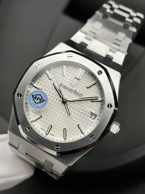 Audemars Piguet Royal Oak Stainless Steel 1320ST.08 - Image 3