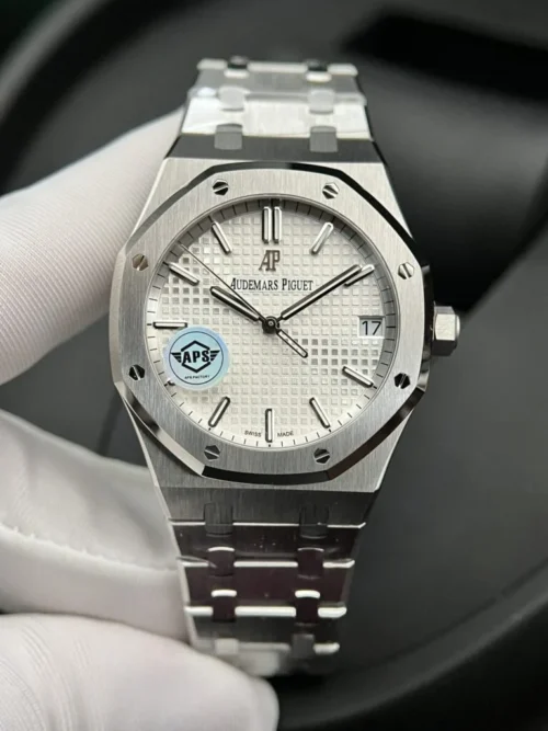 Audemars Piguet Royal Oak Stainless Steel 1320ST.08 - Image 2