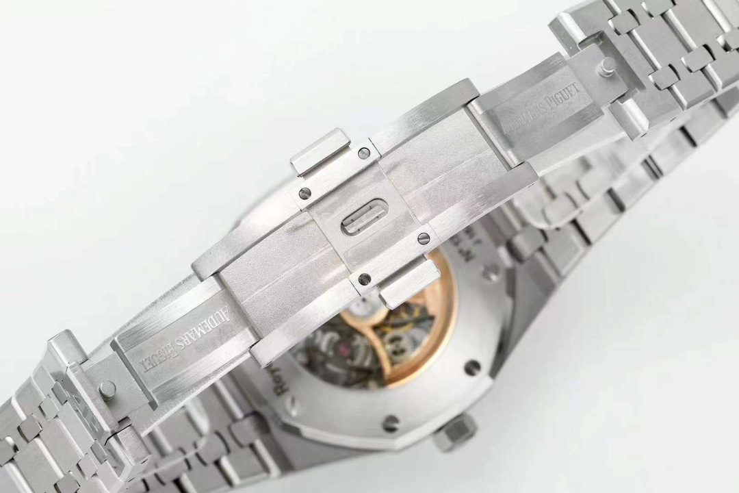 Royal Oak 41mm Openworked 15407  - Image 8