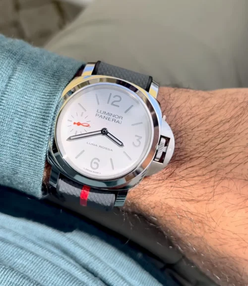 Luminor PAM1381 1:1 Best Edition Luna Rossa 42mm Replica Watch - Image 3