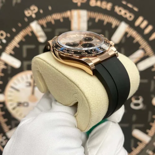 Daytona 126515 40mm Rose Gold/Rubber with Rose Gold Dial  - Image 4