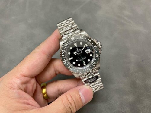 Rolex GMT-Master II 40mm Black Dial Black Bezel Jubilee Bruce Wayne Super Clone - Image 4