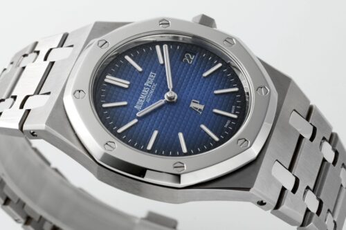 Royal Oak 39mm 15202IP Titanium ZF 1:1 Best Edition Gradient Blue Textured Dial on SS Bracelet A2121 V2 - Image 4