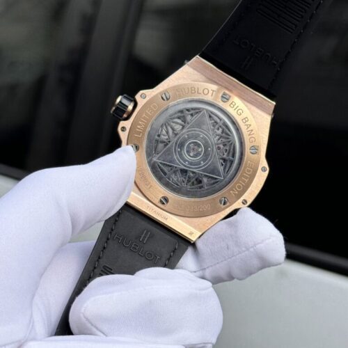 Hublot Big Bang Sang Bleu King Gold Diamond 44mm - Image 4