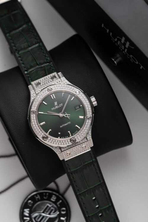 Hublot Classic Fusion Titanium Green Full Diamond 38mm - Image 2