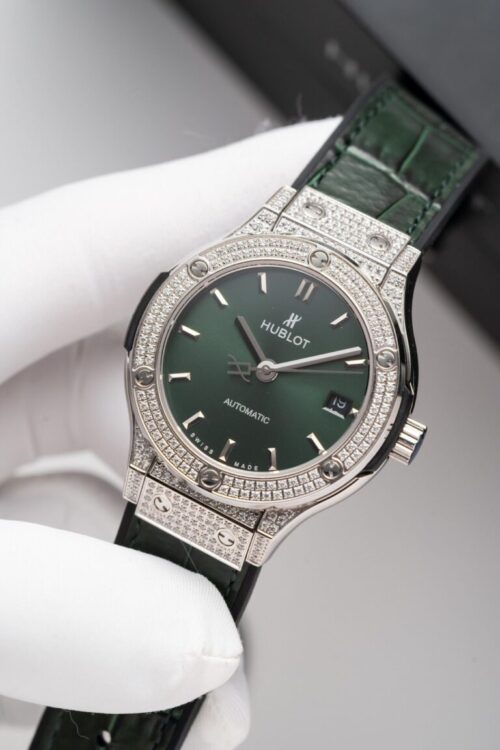 Hublot Classic Fusion Titanium Green Full Diamond 38mm - Image 3