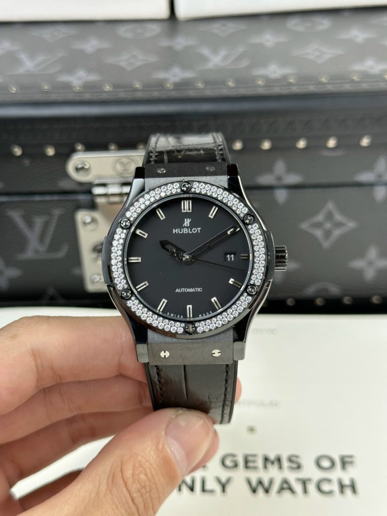 Hublot Classic Fusion Ceramic With Stone Swarovski Refined 42mm