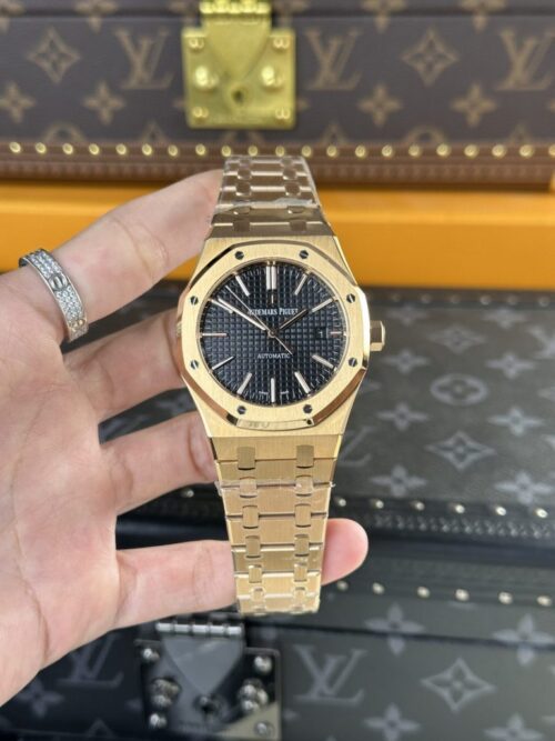 Audemars Piguet Royal Oak 15400OR 41mm with Black Dial