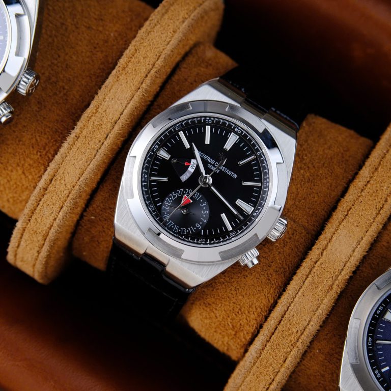 Vacheron Constantin Overseas Dual Time 7900V Black Dial 41mm