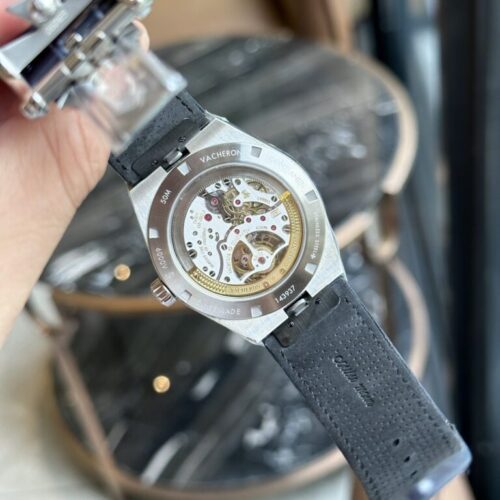 Vacheron Constantin Overseas 6000V Tourbillon Blue Dial 42.5mm - Image 4