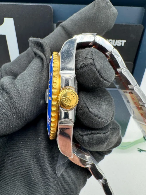 Rolex Submariner Oyster 41mm Oystersteel and Yellow Gold - Image 11