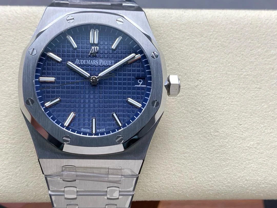 Audemars Piguet Royal Oak 15500ST.OO.1220ST.01 Super Clone