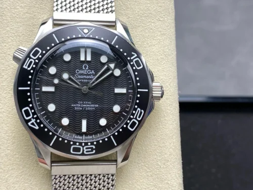 Omega Seamaster Diver 300M James Bond 60th Anniversary 42mm 210.30.42