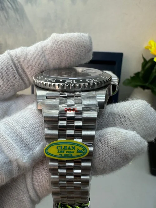 Rolex GMT-Master II 40mm Black Dial Black Bezel Oyster Bruce Wayne Super Clone - Image 4
