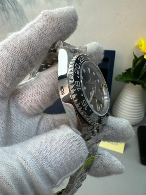 Rolex GMT-Master II 40mm Black Dial Black Bezel Oyster Bruce Wayne Super Clone - Image 5