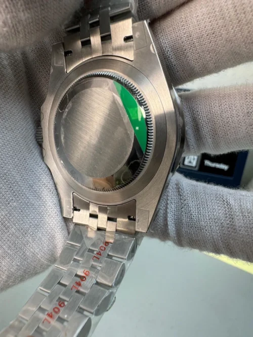 Rolex GMT-Master II 40mm Black Dial Black Bezel Oyster Bruce Wayne Super Clone - Image 9
