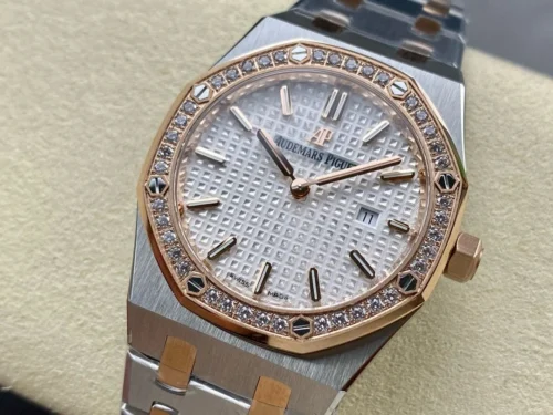 Audemars Piguet Royal Oak Quartz Ref. 67651SR.ZZ.1261SR.01 Super Clone - Image 2