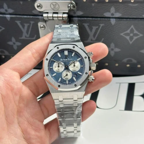 Audemars Piguet Royal Oak 26331 Chronograph Blue Dial 41mm  - Image 4