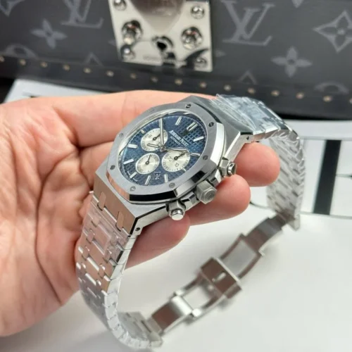 Audemars Piguet Royal Oak 26331 Chronograph Blue Dial 41mm  - Image 6