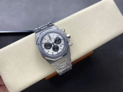 Audemars Piguet Royal Oak 26331 Chronograph White Dial 41mm  - Image 5