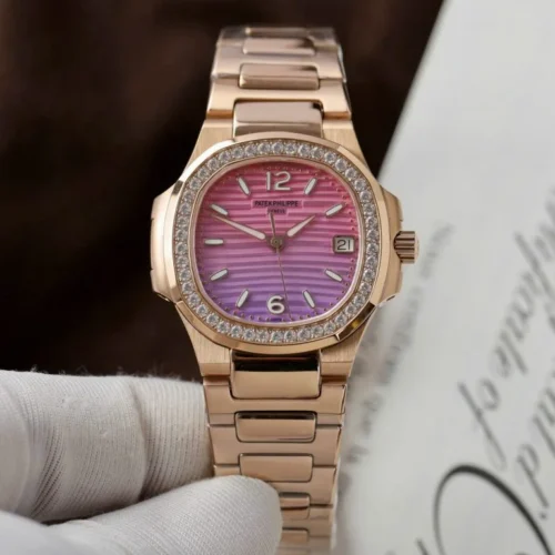 Patek Philippe Nautilus 7010R Imitation Watch Purple Pink Dial Metal Wire Bracelet GR Factory 32mm