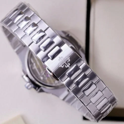 Patek Philippe Nautilus 5740 Men Blue Dial Metal Wire 40mm - Image 9
