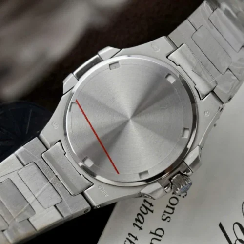 Patek Philippe Nautilus 7010R Imitation Watch Purple Pink Dial Diamonds Bezel 32mm - Image 9