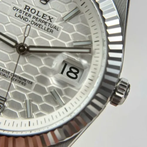 Land-Dweller 127334 40mm Imitation White/Honeycomb Dial - Image 6