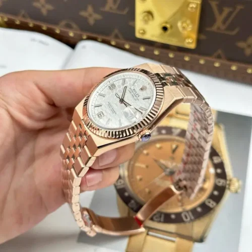 Land-Dweller 127335 40mm Rose Gold Replica White/Honeycomb Dial - Image 4
