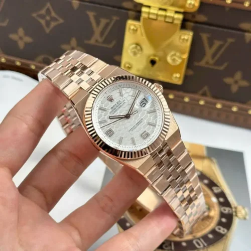Land-Dweller 127335 40mm Rose Gold Replica White/Honeycomb Dial - Image 7