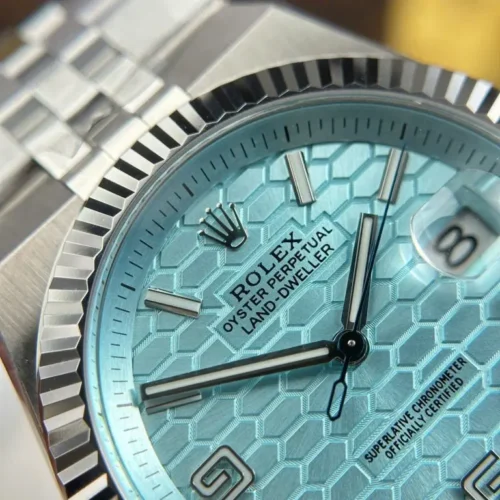 Land-Dweller 127336 40mm Ice Blue/Honeycomb Dial - Image 3