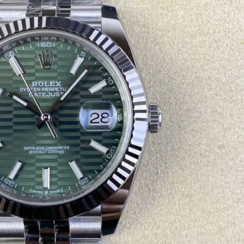 Rolex DateJust 41mm 126334-0030 Clean Factory 1:1 Green Fluted Dial on SS Jubilee Bracelet Super Clone - Image 4