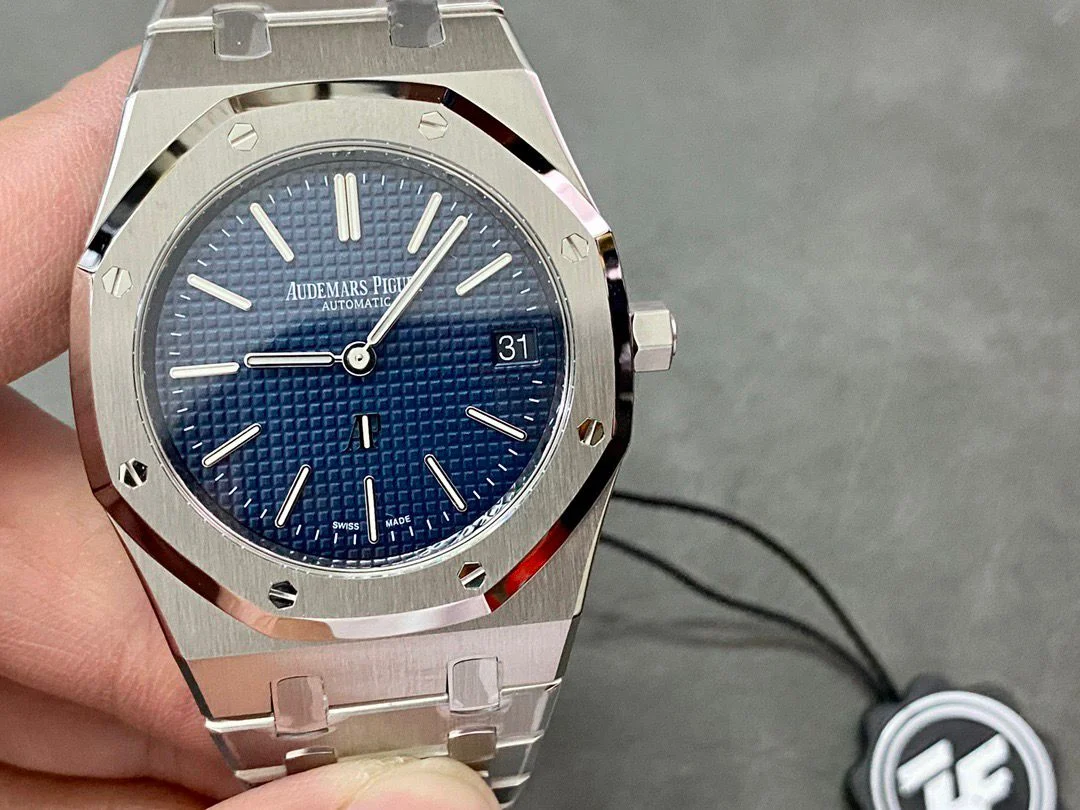 Audemars Piguet Royal Oak 16202 Blue Textured Dial Super Clone