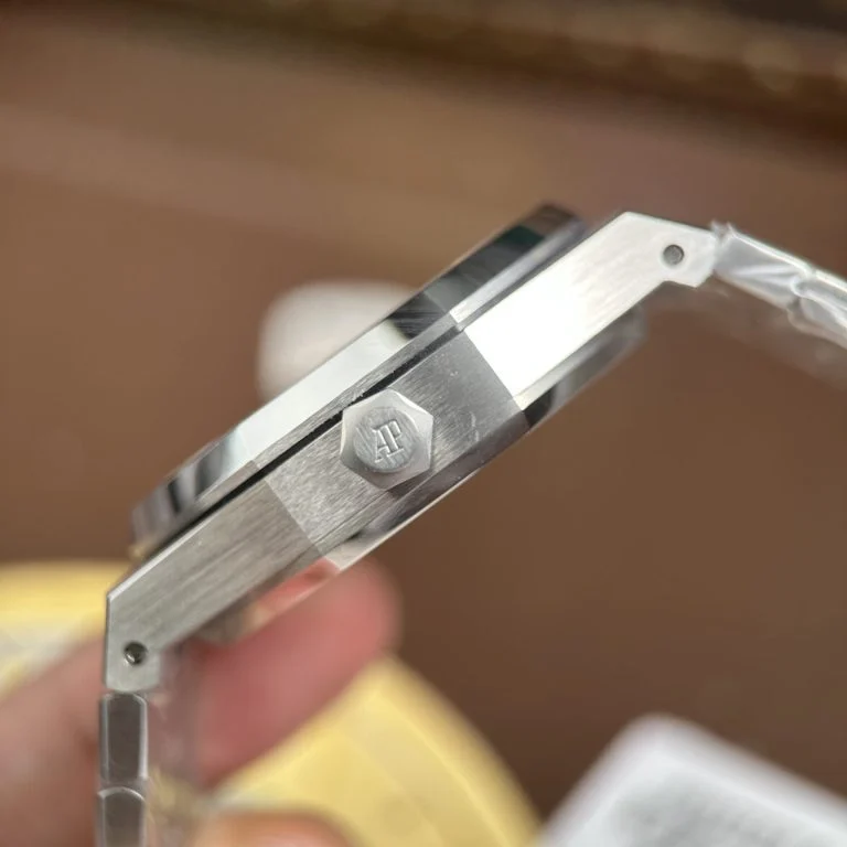 Audemars Piguet Royal Oak Selfwinding Flying Tourbillon 26530ST Smoke Blue Dial 41mm - Image 9