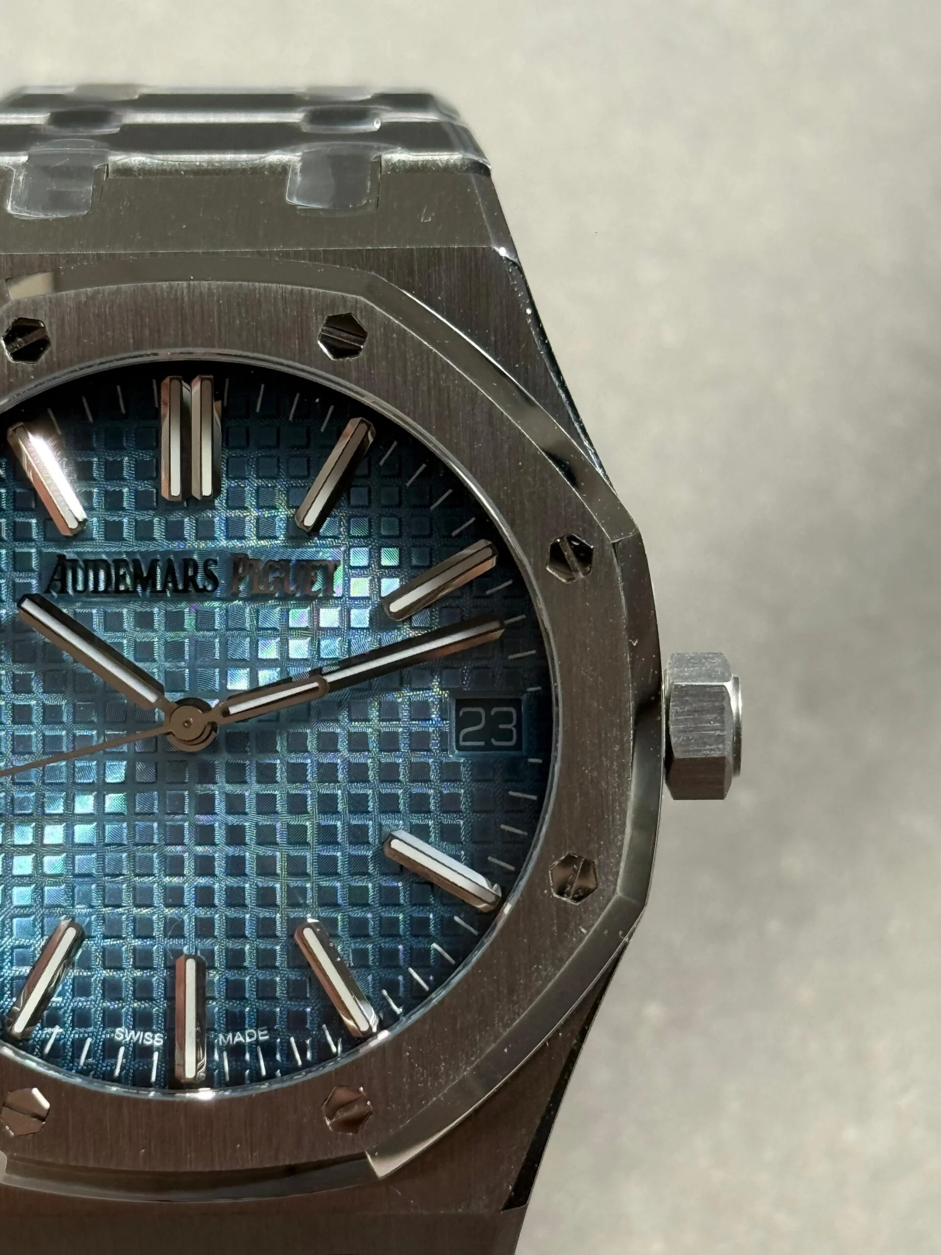 Royal Oak 41mm 15510 BC SS ZF 1:1 Best Edition Ice Blue Textured Dial on SS Bracelet SA4302 V3 - Image 3