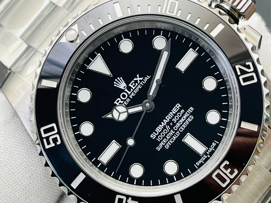 Rolex Submariner No Date Stainless Steel 40mm Black Dial 114060