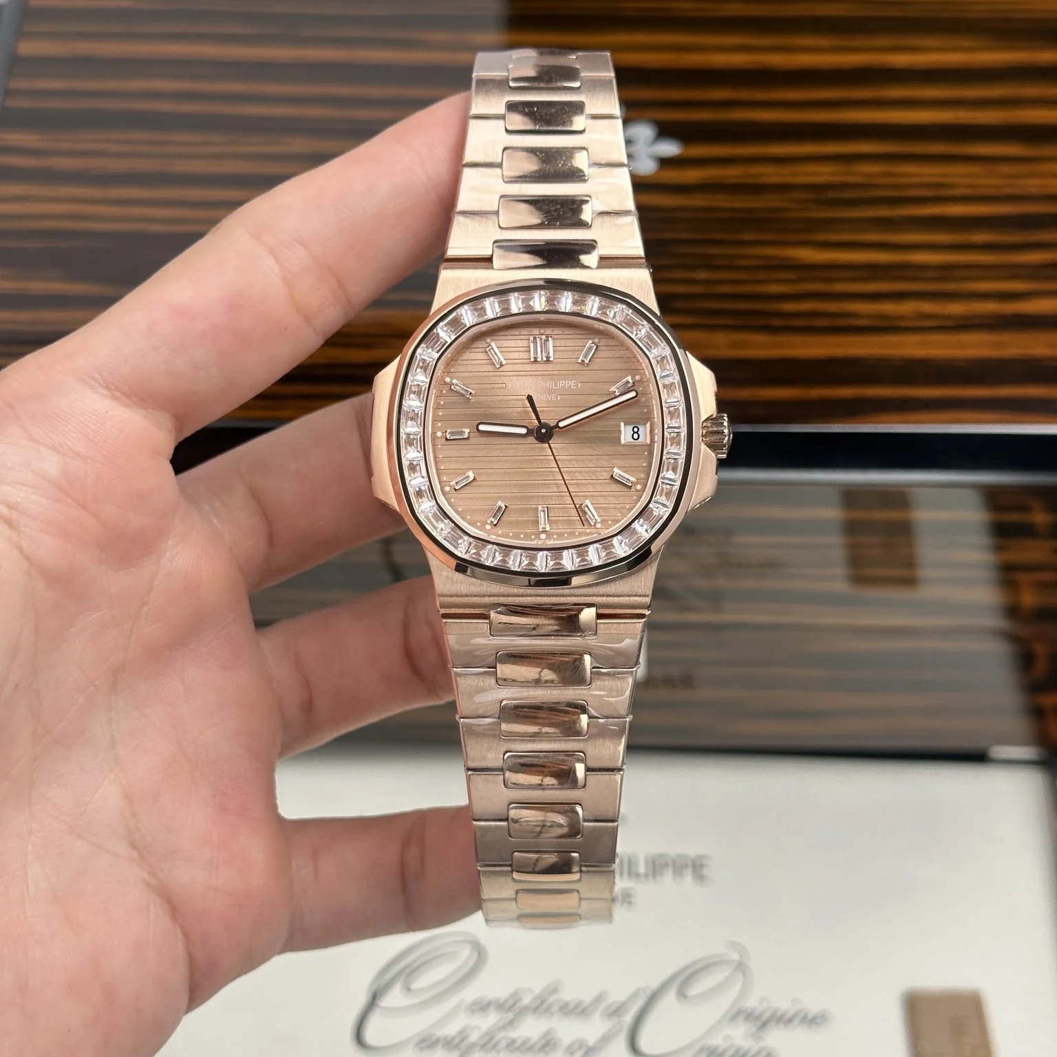 Patek Philippe Nautilus 5723 Case Rose Gold Bezel Stone Baguette 40mm