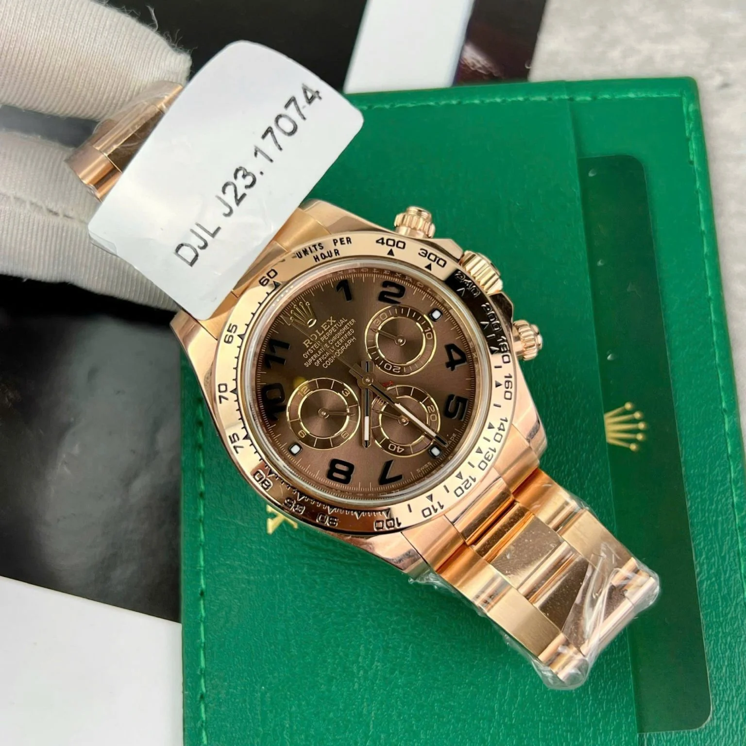 Rolex Cosmograph Daytona 116505 Custom 18K Gold Watch 40mm